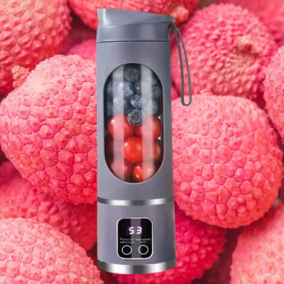 blrnddr smoothie gris violacé au milieu de litchis