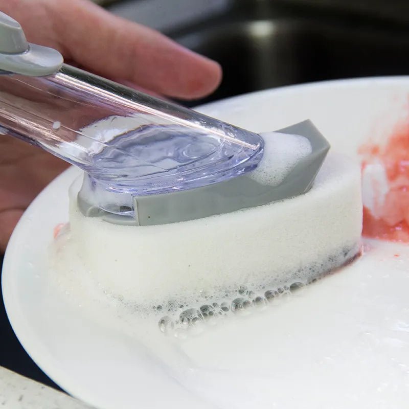 brosse-vaisselle-avec-reservoir-lave-une-assiette
