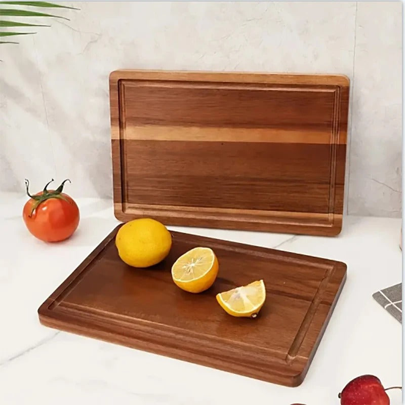 planches-a-decouper-en-bois-avec-des-citrons