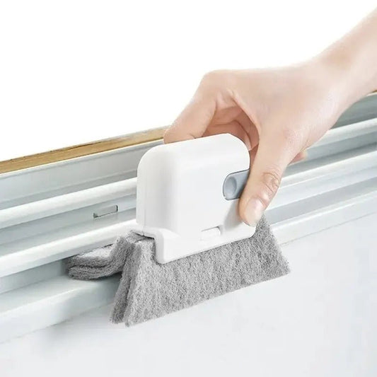 éponge de la brosse nettoyage se plie pour passer sous la fenêtre