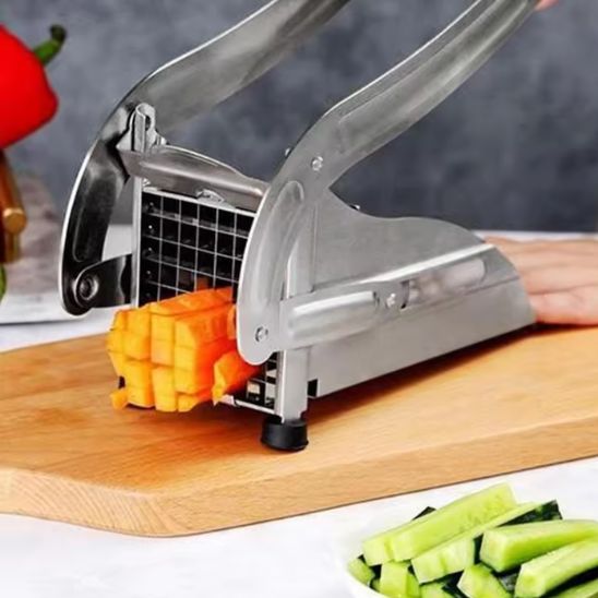coupe-frite-et-frites-de-carottes