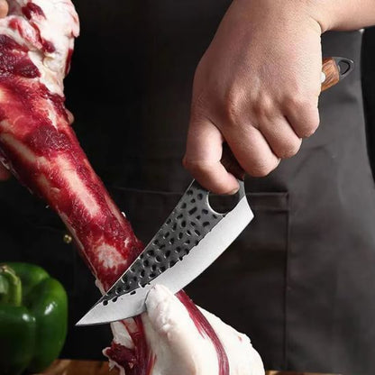 couteau-de-cuisine-japonais-desosse-un-gros-os