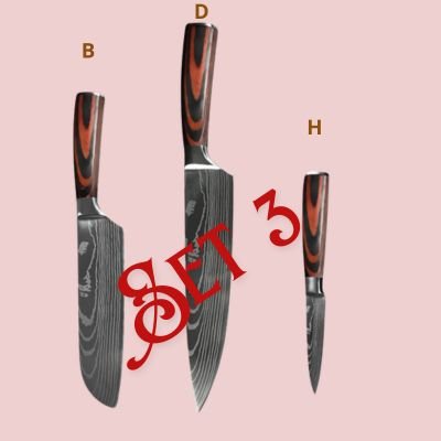 Ensemble de couteaux de cuisine japonais : trois couteaux avec manches bois foncé, marqués SET3 (B, D, H).
