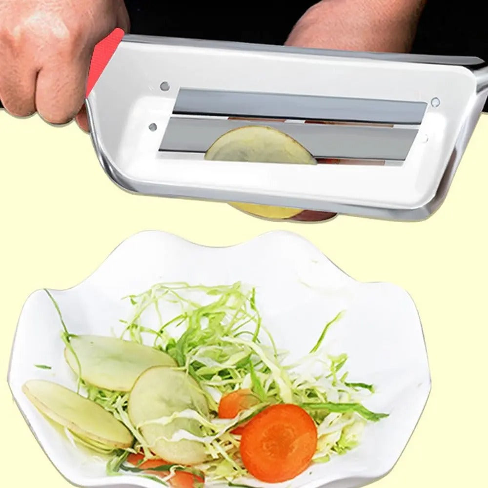éplucheur-à-légumes-coupe-des-rondelles-de-pomme-de-terre-et-de-tomates-pour-une-salade