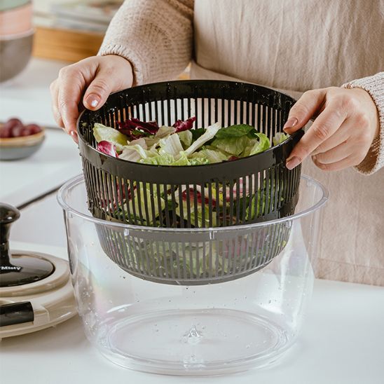 essoreuse-a-salade-retire-l-eau