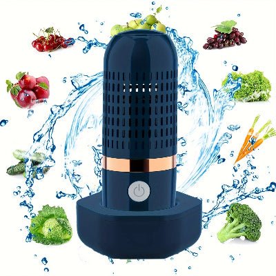 nettoyer fruits et légumes bleu en gros plan dans l'eau, entouré de brocolis, tomates cerises, raisins, carottes, et salade.