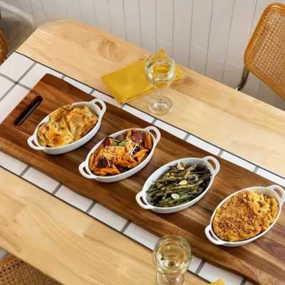 planche à découoer en bois XXL utilisée comme dessous de plat