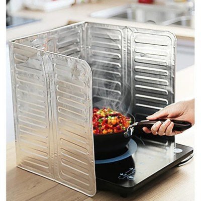 plaque-anti'projection-alu-autour-d-une-casserole