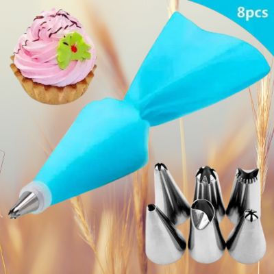 poche à douille bleue